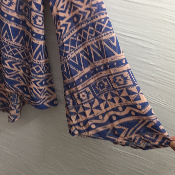 3 for $25 Blu pepper hi lo long sleeve boho style - Picture 3 of 8